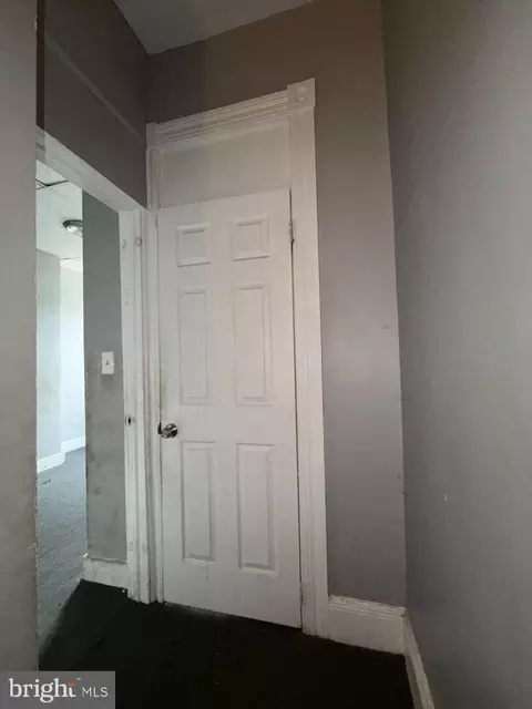 Entry Way - 3227 E Baltimore St, Baltimore, MD 21224 photo 13 of 15