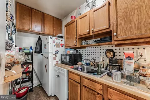 Kitchen - 2730 Pelham Ave, Baltimore, MD 21213 photo 2 of 2