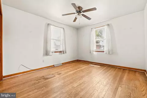 Bedroom - 6406 Alta Ave, Baltimore, MD 21206 photo 3 of 3