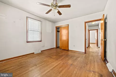 Bedroom - 6406 Alta Ave, Baltimore, MD 21206 photo 1 of 3