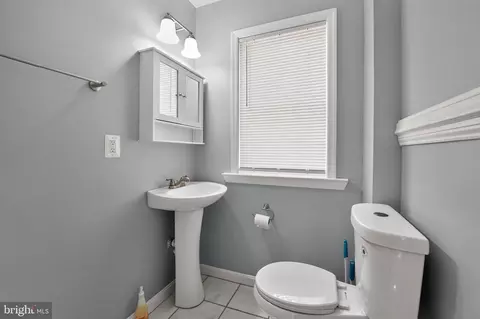 Bath - 3814 3rd St, Baltimore, MD 21225 photo 1 of 1