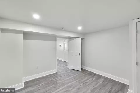 Entry Way - 4806 Haddon Ave, Baltimore, MD 21207 photo 7 of 8