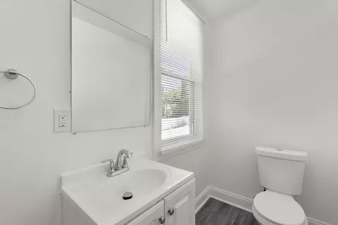 Bath - 4806 Haddon Ave, Baltimore, MD 21207 photo 1 of 4
