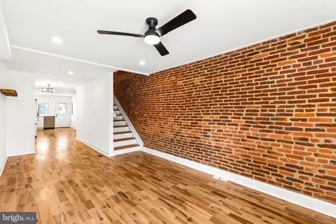 Living - 1337 Andre St, Baltimore, MD 21230 photo 3 of 4