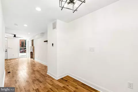 Entry Way - 1337 Andre St, Baltimore, MD 21230 photo 5 of 10