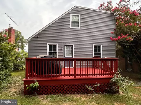 Exterior - 3805 Ridgecroft Rd, Baltimore, MD 21206 photo 3 of 4