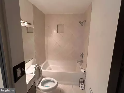 Bath - 3805 Ridgecroft Rd, Baltimore, MD 21206 photo 2 of 6