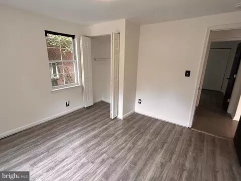 Bedroom - 3805 Ridgecroft Rd, Baltimore, MD 21206 photo 2 of 7