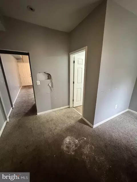 Entry Way - 907 Bennett, Baltimore, MD 21223 photo 3 of 14