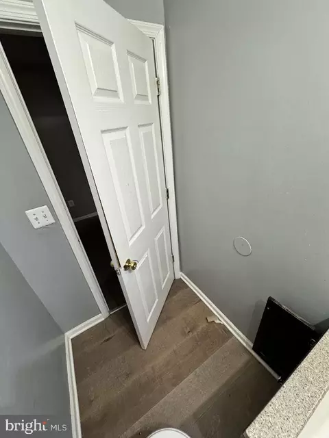 Entry Way - 907 Bennett, Baltimore, MD 21223 photo 5 of 14