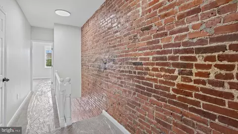 Entry Way - 3310 E Lombard St, Baltimore, MD 21224 photo 7 of 8