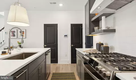 Entry Way - 110 Locke St # A, Baltimore, MD 21230 photo 1 of 6