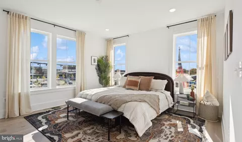 Bedroom - 110 Locke St # A, Baltimore, MD 21230 photo 2 of 3