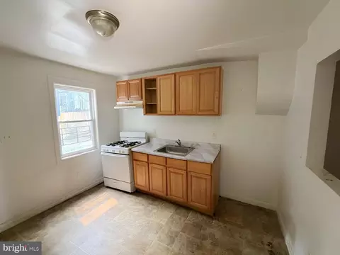 2426 Etting St, Baltimore, MD 21217 photo 4