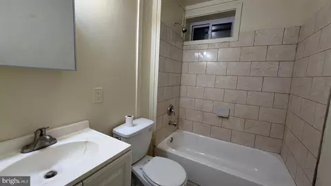 Entry Way - 2646 Hoffman St, Baltimore, MD 21213 photo 7 of 8