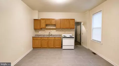 Entry Way - 2646 Hoffman St, Baltimore, MD 21213 photo 1 of 8