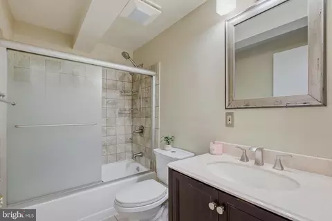 Bath - 1024 N Central Ave, Baltimore, MD 21202 photo 1 of 1