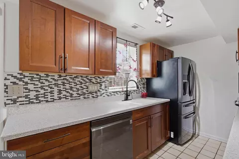 Kitchen - 1024 N Central Ave, Baltimore, MD 21202 photo 4 of 4
