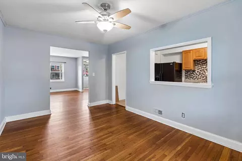 Living - 838 Bradhurst Rd, Baltimore, MD 21212 photo 1 of 4