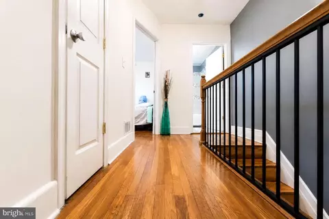 Entry Way - Undisclosed, Baltimore, MD 21206 photo 5 of 5