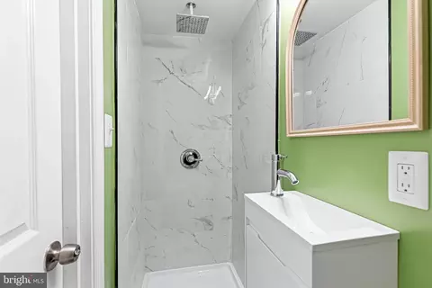 Other - 401 Kingston Rd, Baltimore, MD 21229 photo 6 of 7
