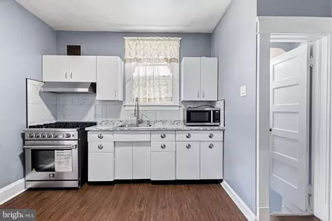 Kitchen - 401 Kingston Rd, Baltimore, MD 21229 photo 1 of 2