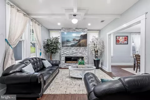 Other - 401 Kingston Rd, Baltimore, MD 21229 photo 1 of 7