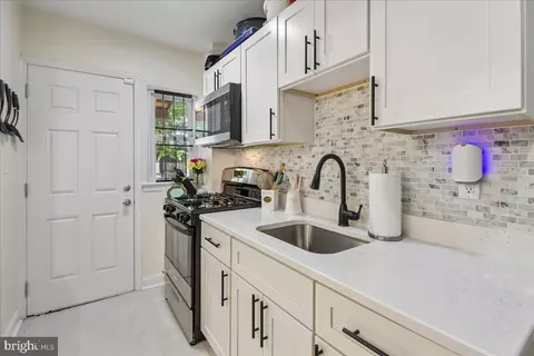 Kitchen - 3014 Grantley Ave, Baltimore, MD 21215 photo 1 of 3