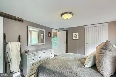 Bedroom - 603 Cedarcroft Rd, Baltimore, MD 21212 photo 4 of 7