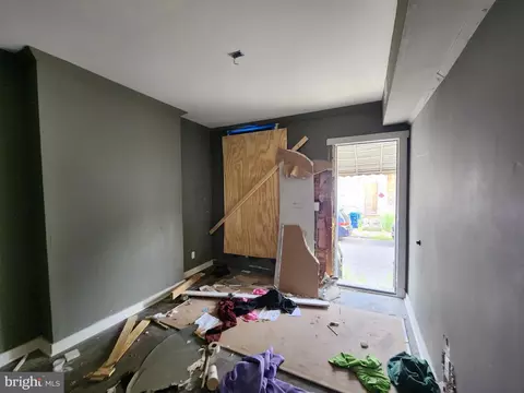 2105 Wilhelm St, Baltimore, MD 21223 photo 4