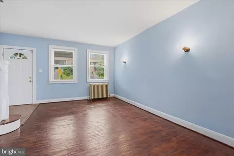 Living - 2029 Griffis Ave, Baltimore, MD 21230 photo 6 of 10