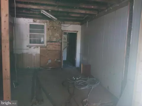 319 Furrow St, Baltimore, MD 21223 photo 5