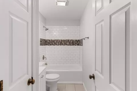 Bath - 749 Cator Ave, Baltimore, MD 21218 photo 1 of 2