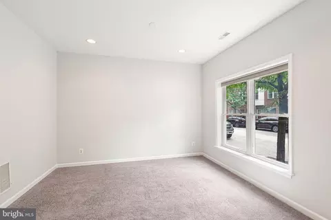 Living - 1434 Steuart St, Baltimore, MD 21230 photo 1 of 2