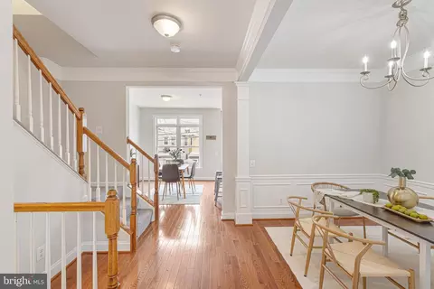 Entry Way - 1434 Steuart St, Baltimore, MD 21230 photo 2 of 3