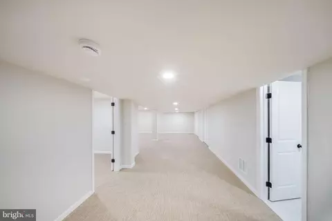 Entry Way - 916 E Belvedere Ave, Baltimore, MD 21212 photo 10 of 10