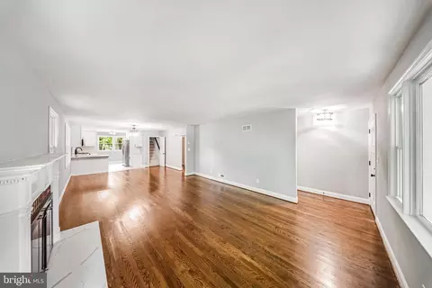 Living - 916 E Belvedere Ave, Baltimore, MD 21212 photo 2 of 6