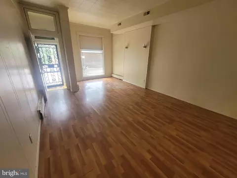 Living - 2624 E Hoffman St, Baltimore, MD 21213 photo 1 of 4