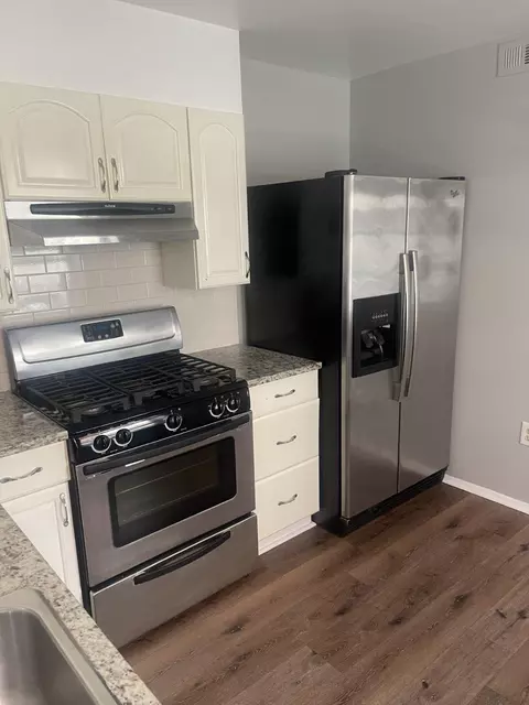 Kitchen - 503 S Durham St, Baltimore, MD 21231 photo 1 of 2