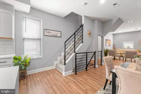 Entry Way - 1501 N Wolfe St, Baltimore, MD 21213 photo 9 of 13
