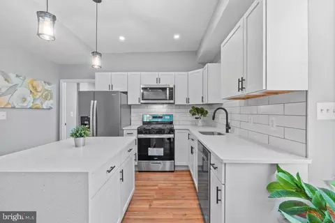 Kitchen - 1501 N Wolfe St, Baltimore, MD 21213 photo 1 of 2