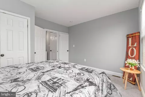 Bedroom - 1501 N Wolfe St, Baltimore, MD 21213 photo 5 of 5