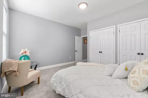 Bedroom - 1501 N Wolfe St, Baltimore, MD 21213 photo 2 of 5