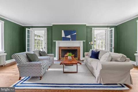 Living - 211 Chancery Rd, Baltimore, MD 21218 photo 1 of 2