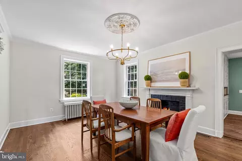 Dining - 211 Chancery Rd, Baltimore, MD 21218 photo 2 of 3