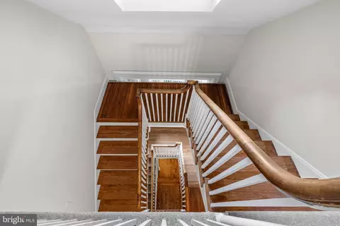 Entry Way - 211 Chancery Rd, Baltimore, MD 21218 photo 8 of 9