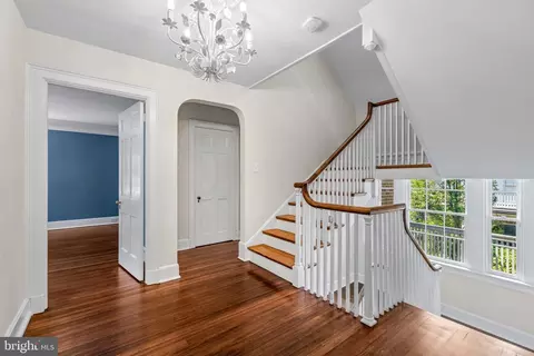 Entry Way - 211 Chancery Rd, Baltimore, MD 21218 photo 7 of 9