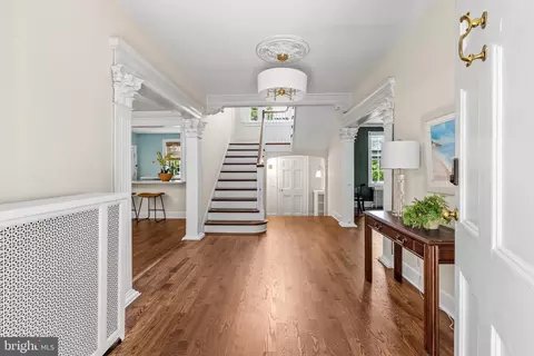Entry Way - 211 Chancery Rd, Baltimore, MD 21218 photo 3 of 9