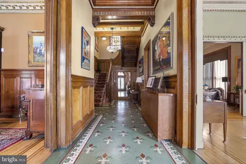 Entry Way - 106 E Chase St, Baltimore, MD 21202 photo 3 of 8