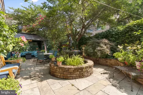 Exterior - 106 E Chase St, Baltimore, MD 21202 photo 2 of 13